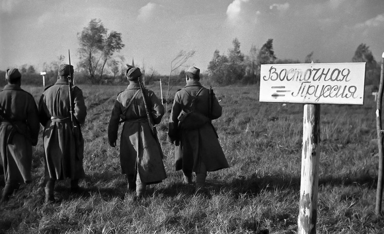 Иллюстрация к книге — Щит и меч Кенигсберга. Альбом [i_258.jpg]