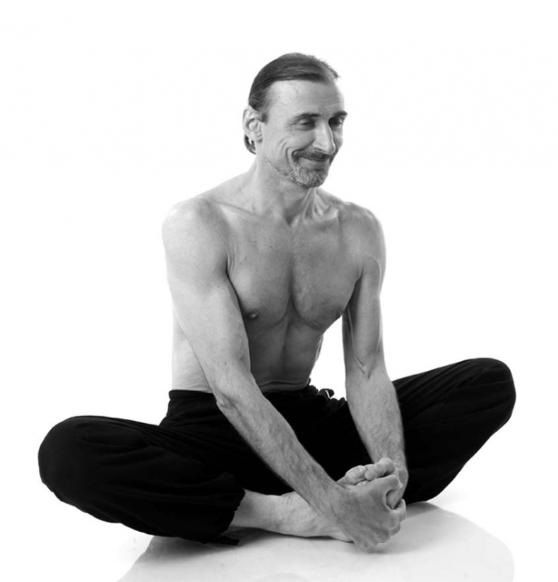 Иллюстрация к книге — Йога. Лучшие упражнения для каждого лунного дня. Сила Луны для здоровья и удачи [i_087.jpg]