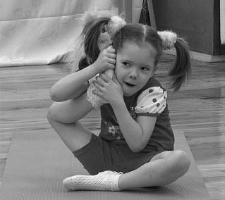 Иллюстрация к книге — Детская оздоровительная йога [i_002.jpg]