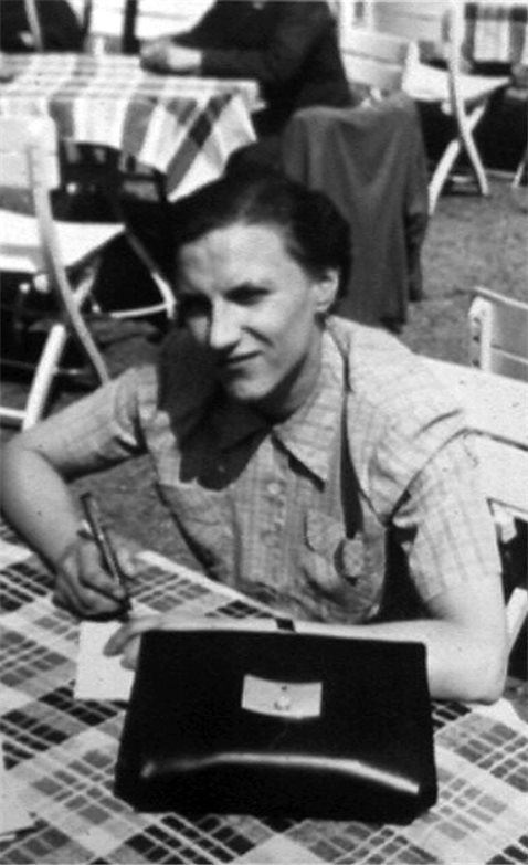 Иллюстрация к книге — Фридл [b00002226.jpg]