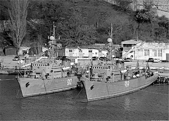 Иллюстрация к книге — Люди былой империи (сборник) [i_027.jpg]