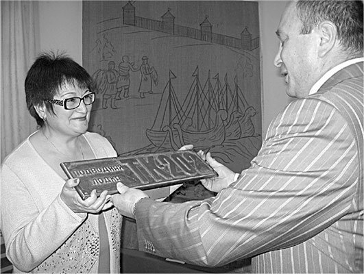 Иллюстрация к книге — Люди былой империи (сборник) [i_092.jpg]