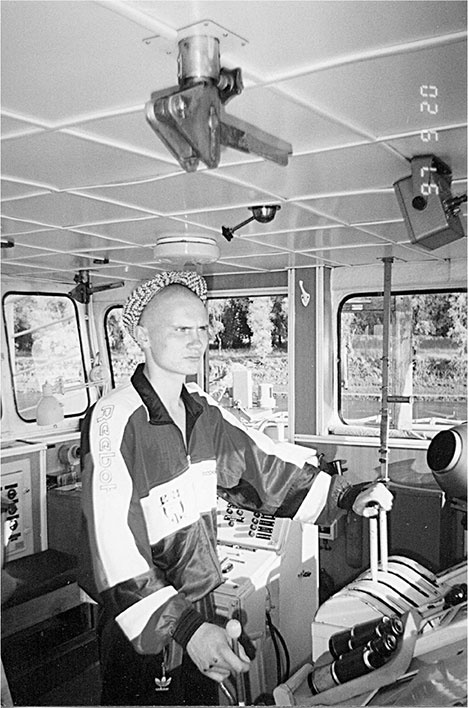 Иллюстрация к книге — Люди былой империи (сборник) [i_100.jpg]