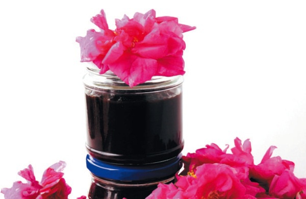 Иллюстрация к книге — Оригинальные рецепты варенья из лука, кабачков, арбузов и лепестков цветов [Autogen_eBook_id11.jpg]