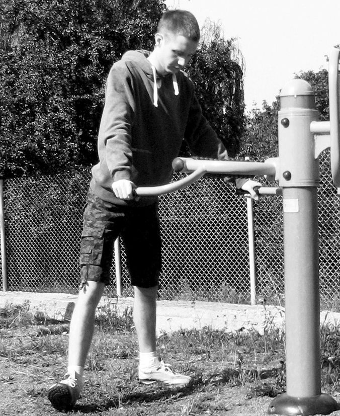 Иллюстрация к книге — Здоровье позвоночника. Системы Попова, Бубновского и другие методики излечения [i_009.jpg]