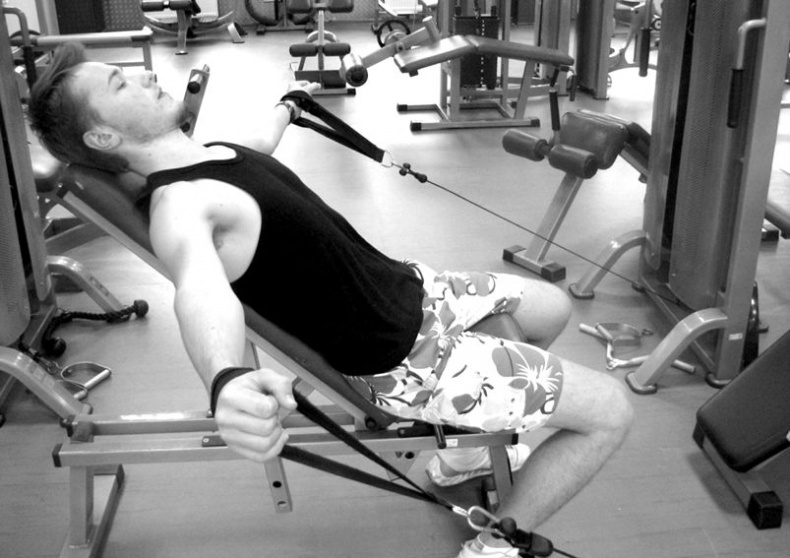 Иллюстрация к книге — Здоровье позвоночника. Системы Попова, Бубновского и другие методики излечения [i_064.jpg]