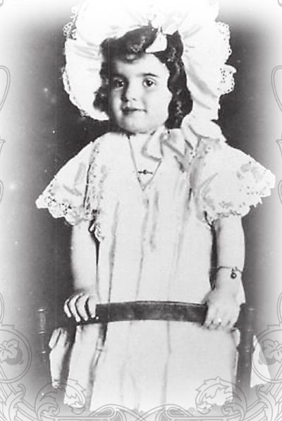 Иллюстрация к книге — Марлен Дитрих [i_004.jpg]