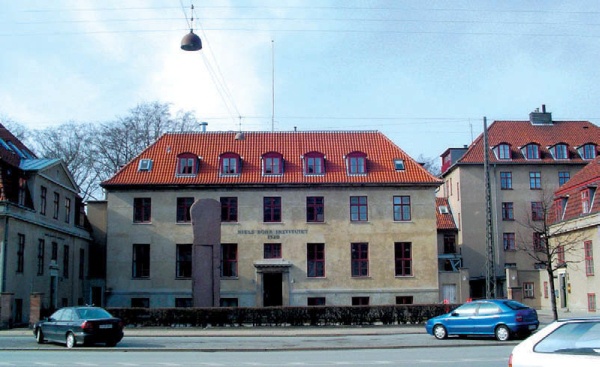 Иллюстрация к книге — Космические сыщики [i_052.jpg]