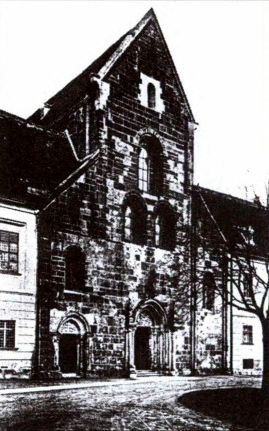 Иллюстрация к книге — Новые тамплиеры. Духовники "черного ордена" [i_014.jpg]