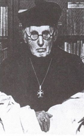 Иллюстрация к книге — Новые тамплиеры. Духовники "черного ордена" [i_048.jpg]