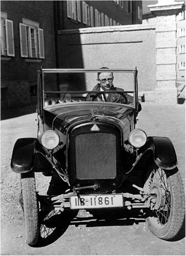 Иллюстрация к книге — Гиммлер. Инквизитор в пенсне [i_015.jpg]