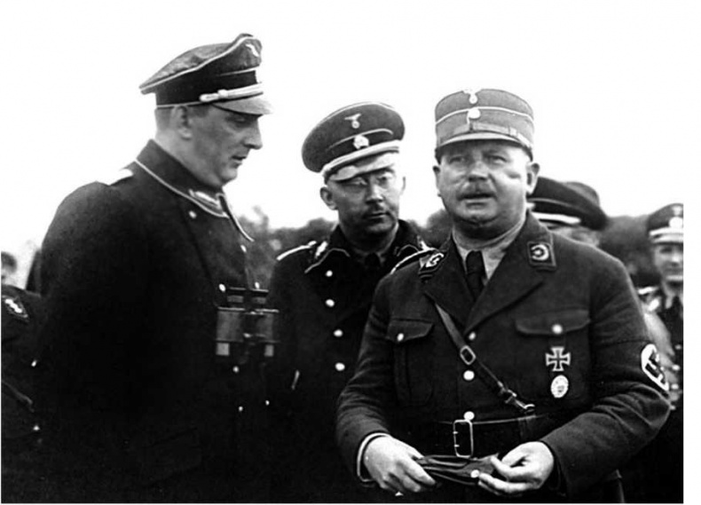 Иллюстрация к книге — Гиммлер. Инквизитор в пенсне [i_025.jpg]