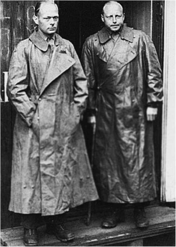 Иллюстрация к книге — Гиммлер. Инквизитор в пенсне [i_039.jpg]