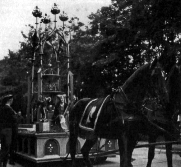 Иллюстрация к книге — Герольды "Наследия предков" [i_052.jpg]