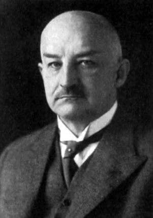 Иллюстрация к книге — Герольды "Наследия предков" [i_063.jpg]