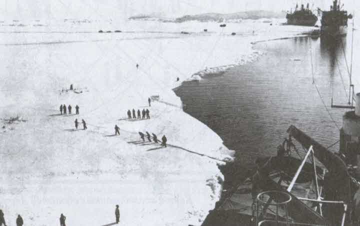 Иллюстрация к книге — Загадочная экспедиция. Что искали немцы в Антарктиде? [i_056.jpg]