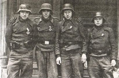 Иллюстрация к книге — Последняя крепость Рейха [i_011.jpg]