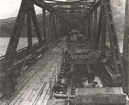 Иллюстрация к книге — Последняя надежда Гитлера [i_007.jpg]