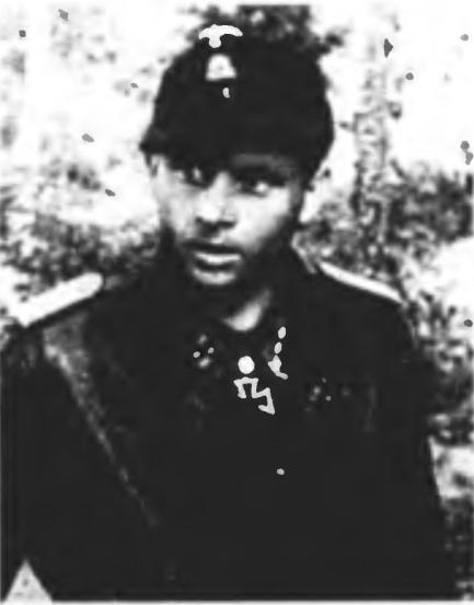 Иллюстрация к книге — Танковый ас №1 Михаэль Виттманн [img_105.jpg]