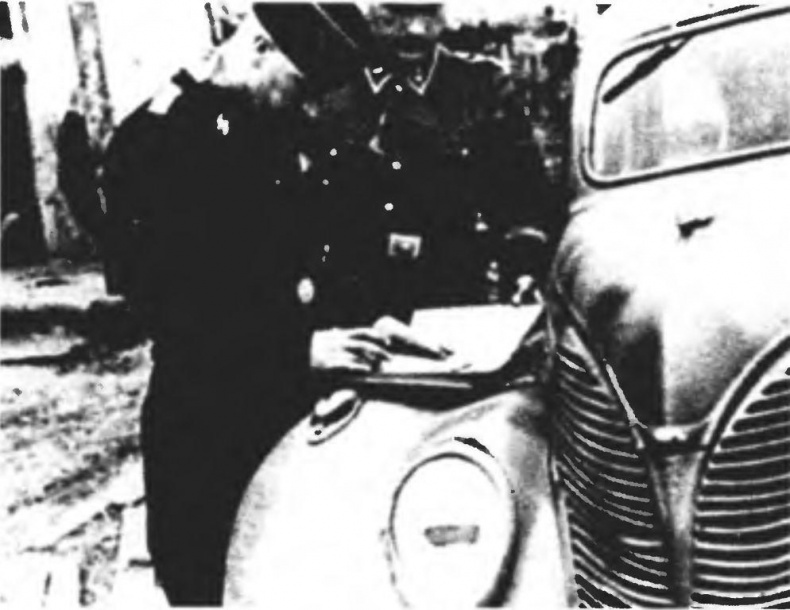 Иллюстрация к книге — Танковый ас №1 Михаэль Виттманн [img_34.jpg]