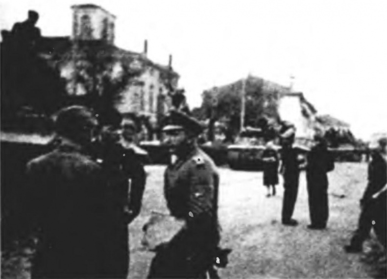 Иллюстрация к книге — Танковый ас №1 Михаэль Виттманн [img_57.jpg]