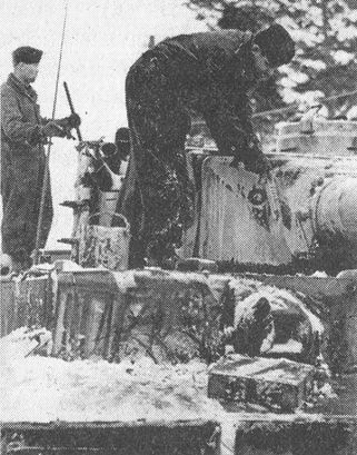 Иллюстрация к книге — Последнее наступление Гитлера. Разгром танковой элиты Рейха [i_042.jpg]