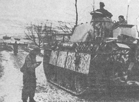 Иллюстрация к книге — Последнее наступление Гитлера. Разгром танковой элиты Рейха [i_056.jpg]