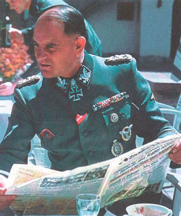 Иллюстрация к книге — Последнее наступление Гитлера. Разгром танковой элиты Рейха [i_080.jpg]