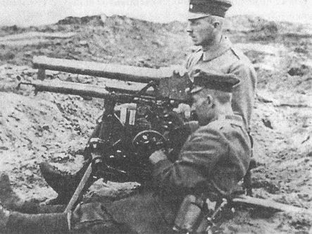 Иллюстрация к книге — "Фаустники" в бою [i_013.jpg]