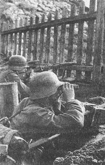 Иллюстрация к книге — "Фаустники" в бою [i_031.jpg]