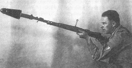 Иллюстрация к книге — "Фаустники" в бою [i_034.jpg]