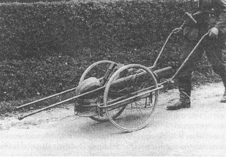 Иллюстрация к книге — "Фаустники" в бою [i_070.jpg]