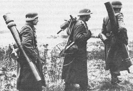 Иллюстрация к книге — "Фаустники" в бою [i_088.jpg]