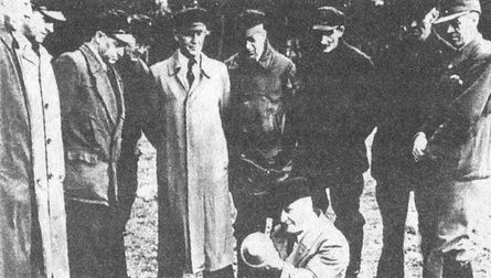 Иллюстрация к книге — "Фаустники" в бою [i_098.jpg]