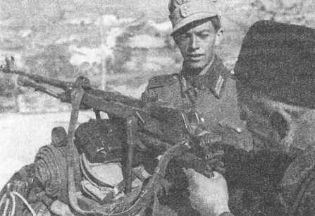 Иллюстрация к книге — "Фаустники" в бою [i_099.jpg]