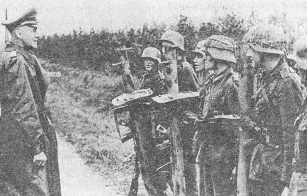 Иллюстрация к книге — "Фаустники" в бою [i_118.jpg]