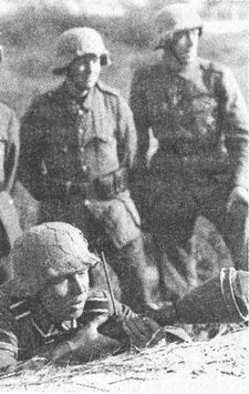 Иллюстрация к книге — "Фаустники" в бою [i_141.jpg]