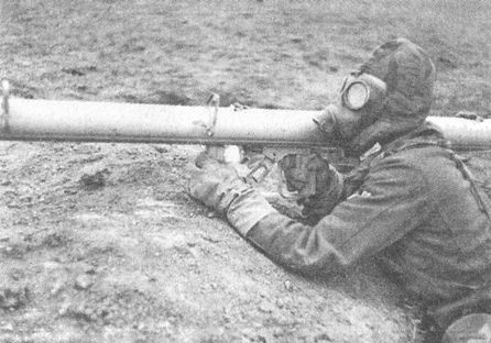 Иллюстрация к книге — "Фаустники" в бою [i_146.jpg]