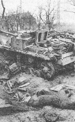 Иллюстрация к книге — "Фаустники" в бою [i_163.jpg]