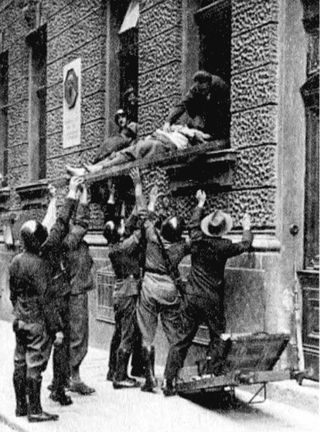 Иллюстрация к книге — Война кланов. "Черный фронт" против НСДАП [i_041.jpg]