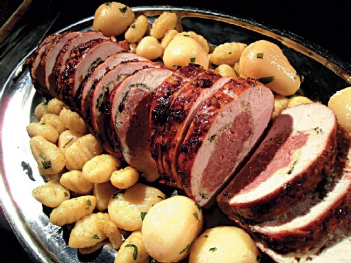 Иллюстрация к книге — Запекаем в глиняных горшочках, в духовке и микроволновке [i_001.jpg]