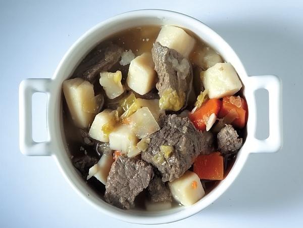 Иллюстрация к книге — Блюда в глиняных горшочках [i_012.jpg]