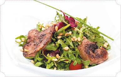 Иллюстрация к книге — Холодные и теплые салаты. Мясные, рыбные, овощные, корейские, постные + 50 салатных заправок [i_018.jpg]