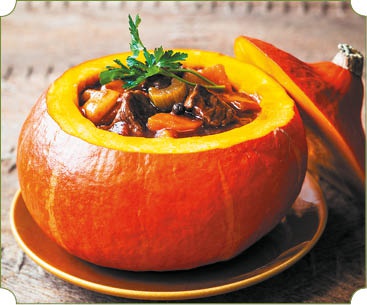 Иллюстрация к книге — Аппетитное жаркое, гуляш, кулеш, солянки, плов, рагу и другие блюда в горшочках [i_031.jpg]