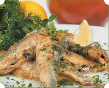 Иллюстрация к книге — Аппетитное жаркое, гуляш, кулеш, солянки, плов, рагу и другие блюда в горшочках [i_055.jpg]