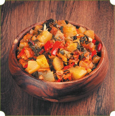 Иллюстрация к книге — Аппетитное жаркое, гуляш, кулеш, солянки, плов, рагу и другие блюда в горшочках [i_070.jpg]