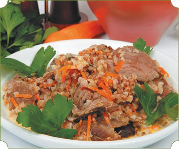 Иллюстрация к книге — Аппетитное жаркое, гуляш, кулеш, солянки, плов, рагу и другие блюда в горшочках [i_109.jpg]