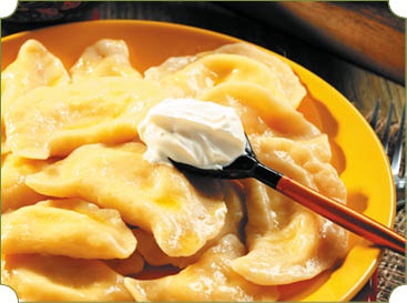 Иллюстрация к книге — Аппетитное жаркое, гуляш, кулеш, солянки, плов, рагу и другие блюда в горшочках [i_121.jpg]