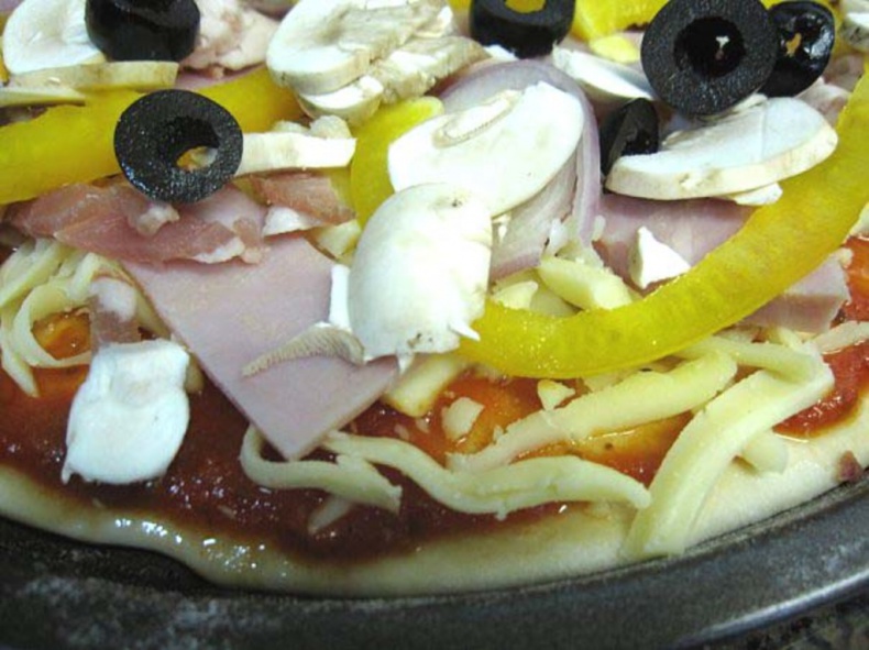 Иллюстрация к книге — Пицца [image0_547a00f83c6359ad58224fdc_jpg.jpg]