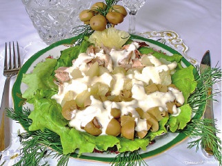 Иллюстрация к книге — Деликатесы по-домашнему [i_003.jpg]